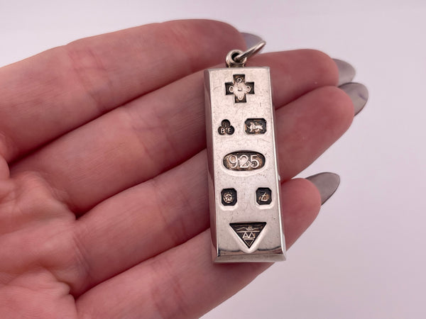 sterling silver International Bullion Brokers 2000 millenium heavy bar pendant