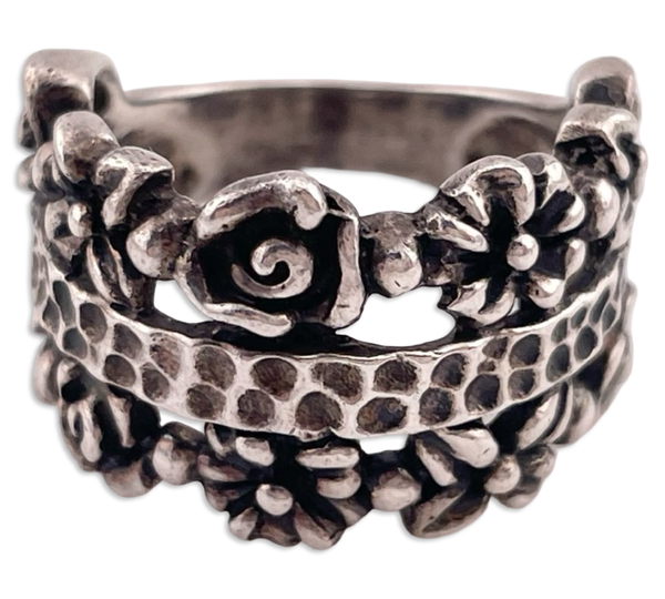 size 5.75  sterling silver flower ring