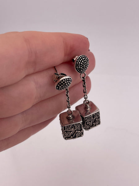 sterling silver stoneless cube chain pendulum post dangle earrings