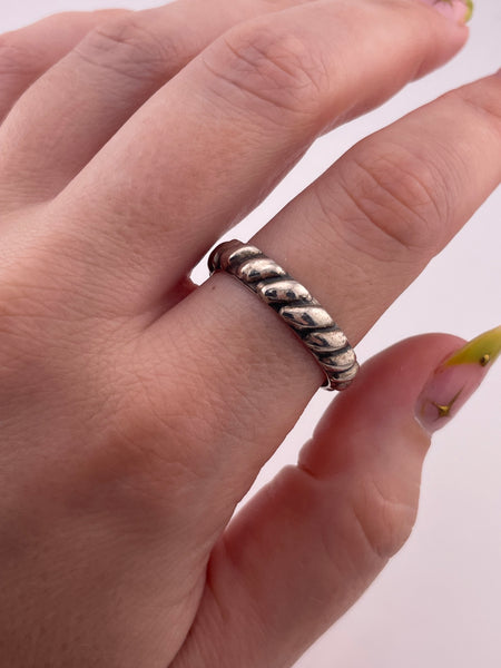 size 11.25 sterling silver Mexican bumpy band ring
