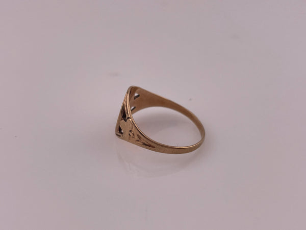 size 6.75 10k yellow gold engarved signet ring