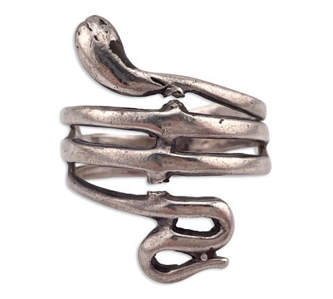 size 8.5 sterling silver snake ring ***AS IS***
