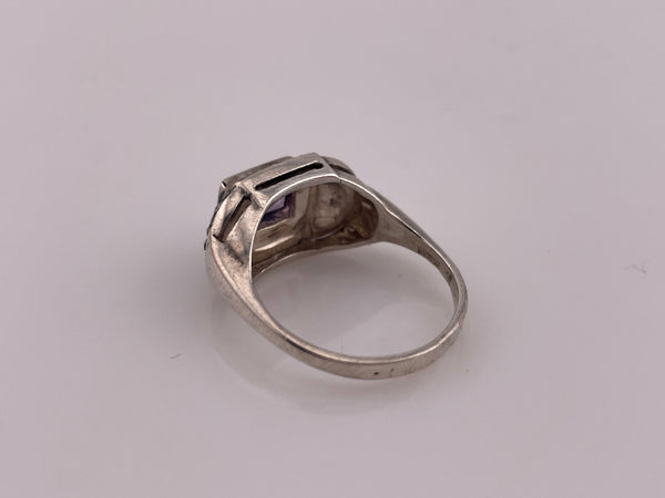 size 7.5 sterling silver faceted amethyst ring ***Missing 1 Marcasite***
