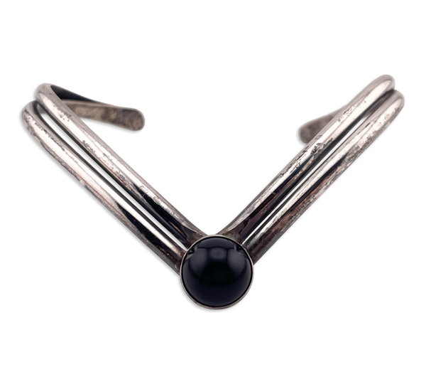 sterling silver onyx V cuff bracelet