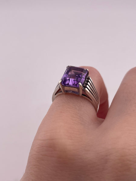 size 5 sterling silver faceted amethyst rectangle cut-out lines ring