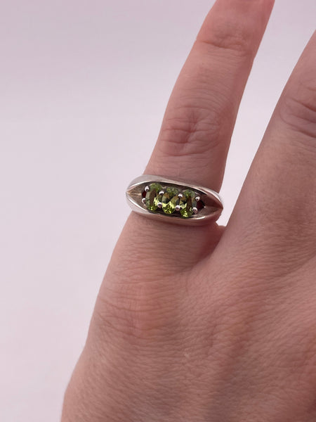 size 5.25 sterling silver faceted peridot ring