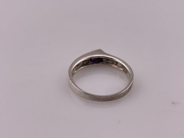 size 8 sterling silver faceted purple glass ring