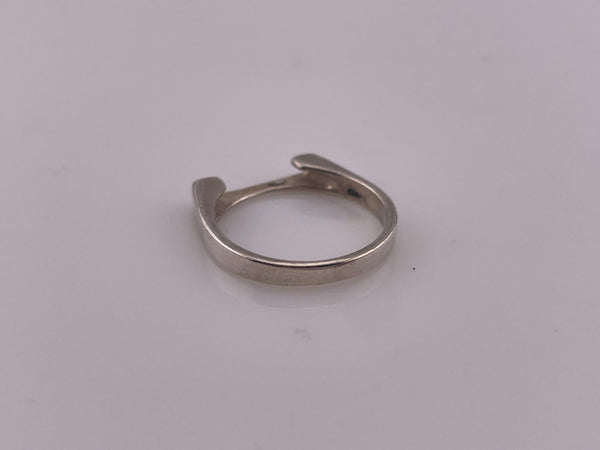 size 8 sterling silver 'C' sideways initial ring