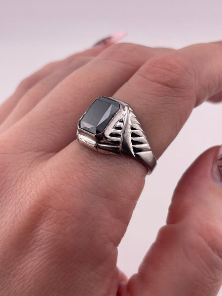 size 8.75 sterling silver faceted rectangle hematite ring
