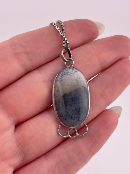 sterling silver 18-3/4" agate necklace
