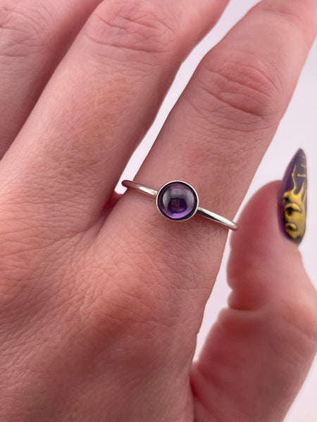 size 9 sterling silver purple glass ring