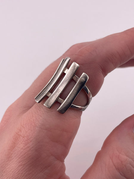 size 7 sterling silver stoneless bar cut-out ring