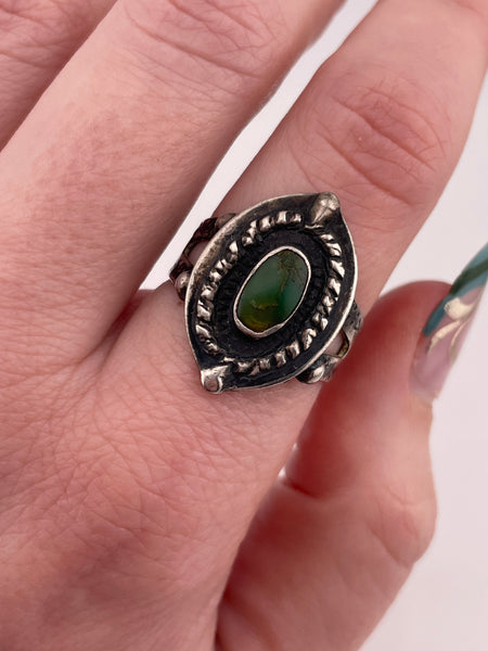 size 7.75 sterling silver Fred Harvey era green turquoise snake ring