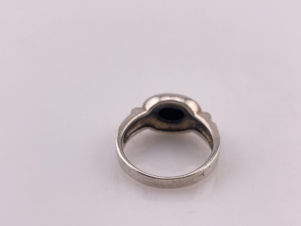 size 7.75 sterling silver synthetic onyx ring