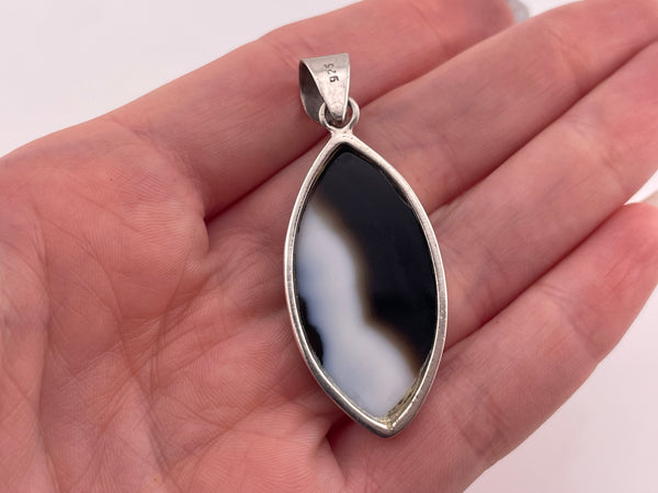sterling silver agate pendant