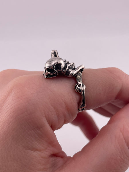 size 7.5 sterling silver skeleton ring