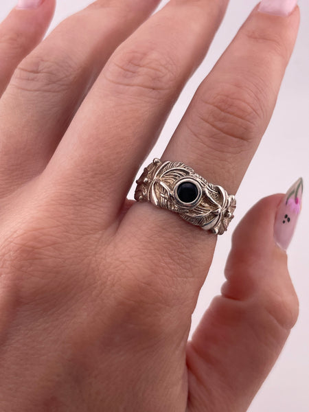 size 8.5 sterling silver onyx leaf ring