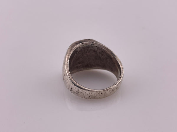 size 7.75 sterling silver very worn signet ring