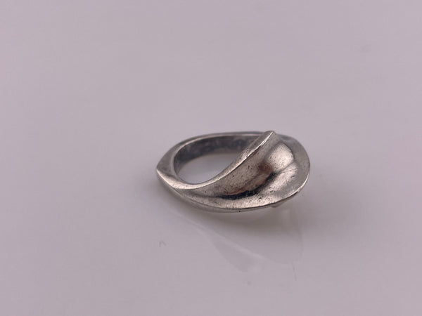 size 6.25 sterling silver stoneless abstract textured ring