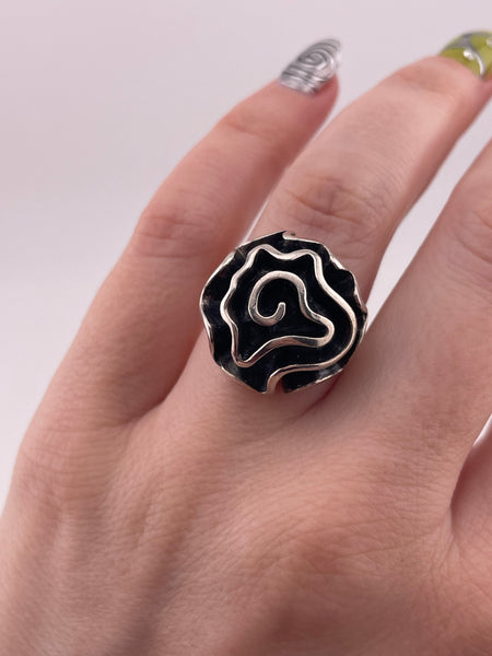 size 6 sterling silver squiggle spiral stoneless ring