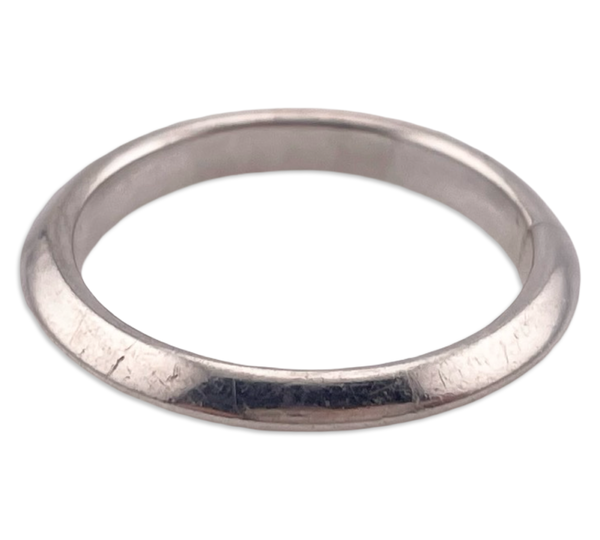 size 7.25 sterling silver carinated band ring