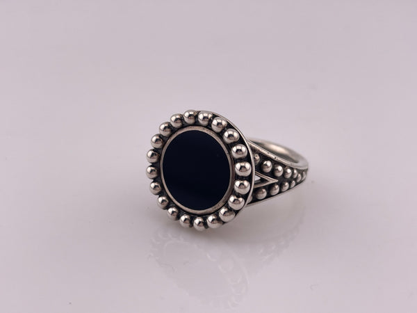 size 7 sterling silver designer Lagos Caviar Maya onyx circle ring