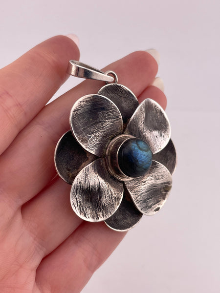 sterling silver large labradorite flower pendant