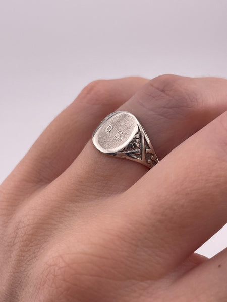 size 6.25 sterling silver rhodium plated 'G.S' letters initials ring