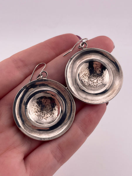 sterling silver stoneless round domed hammered disc dangle earrings