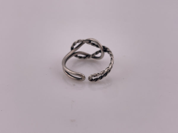 size 6.5 sterling silver entwined knotted open band ring