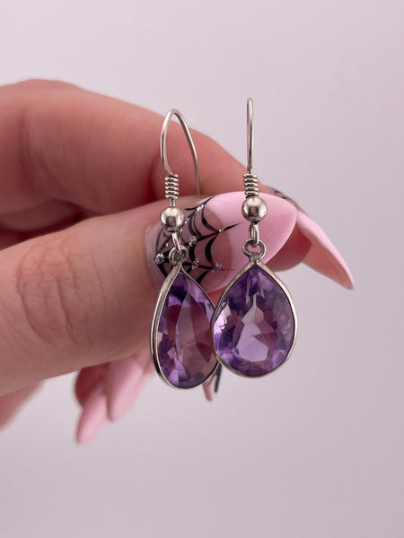 sterling silver faceted pear shape amethyst hook dangle earrings
