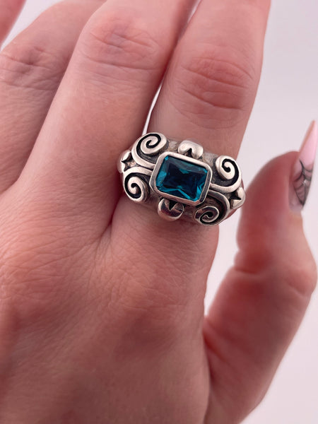 size 7 sterling silver chunky faceted blue glass heart swirl ring