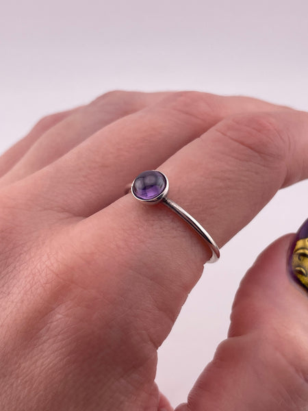 size 9 sterling silver purple glass ring