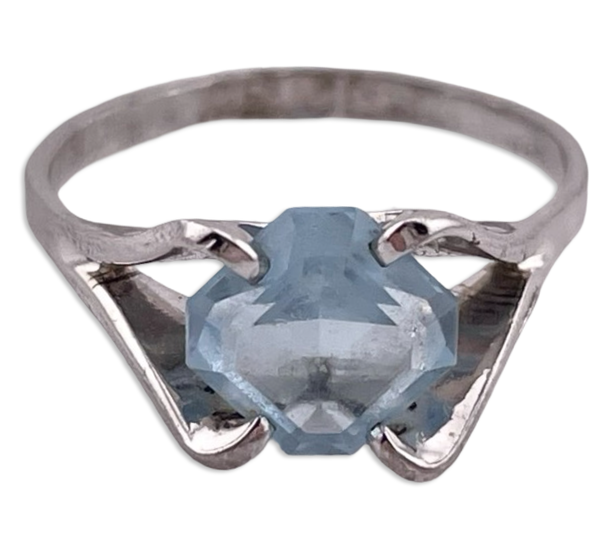 size 6 sterling silver rhodium plated faceted blue plastic ring