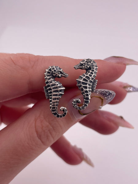sterling silver seahorse screw-back earrings