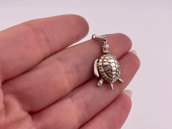sterling silver articulated sea turtle pendant