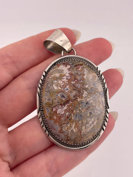 sterling silver 2-1/2" agate pendant