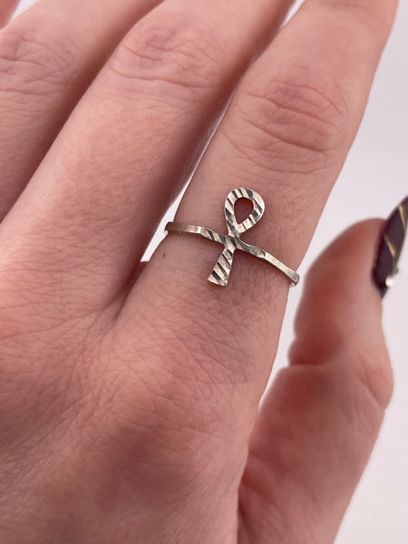 size 7.5 sterling silver etched ankh ring