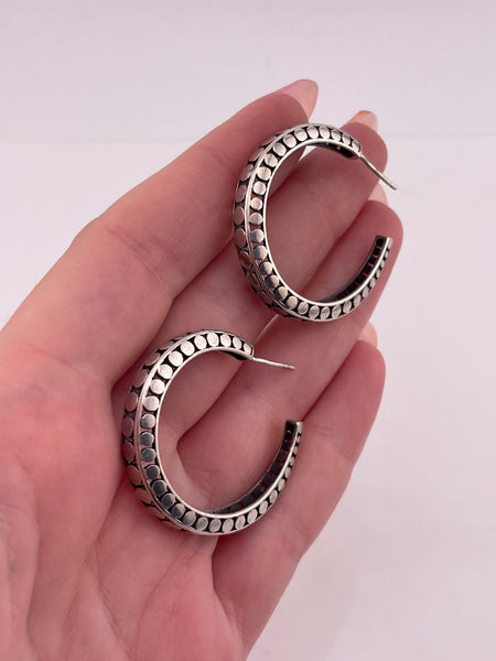 sterling silver 1 1/4 circle cut-out design hoop post earrings