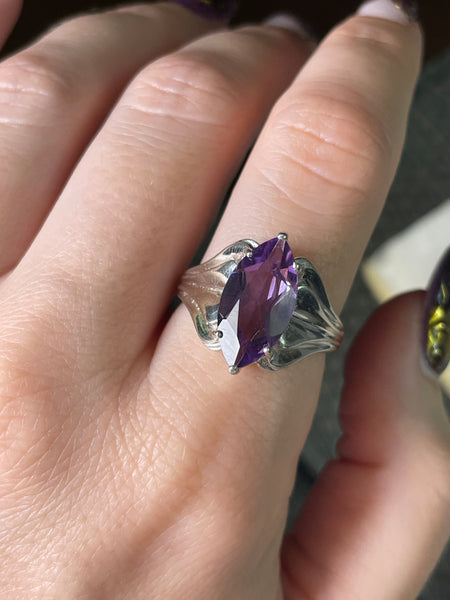 size 9 sterling silver faceted amethyst marquise ring