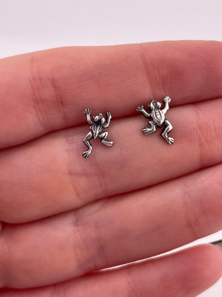 sterling silver frog stud earrings
