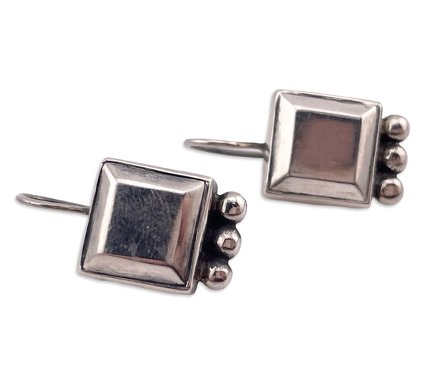 sterling silver stoneless square dangle earrings