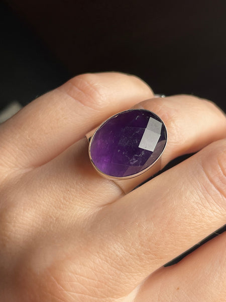size 6.5 sterling silver DRT faceted oval amethyst ring