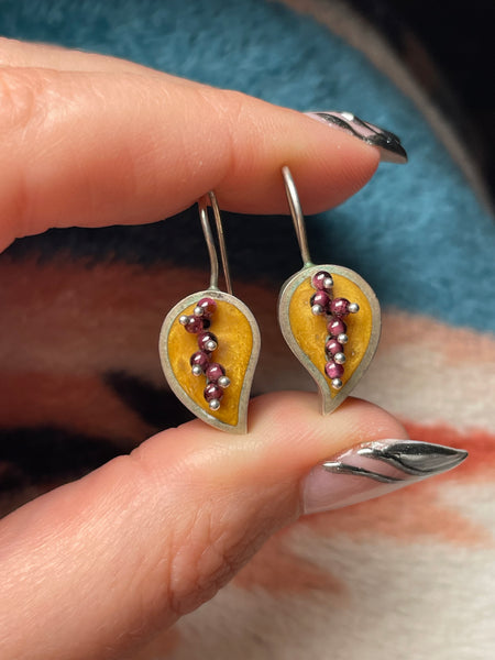 sterling silver resin garnet leaf shape hook earrings