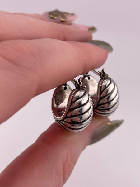 sterling silver lined puffy hoop earrings