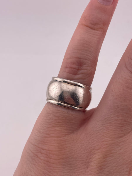 size 4.75 sterling silver very worn stoneless wide band ring