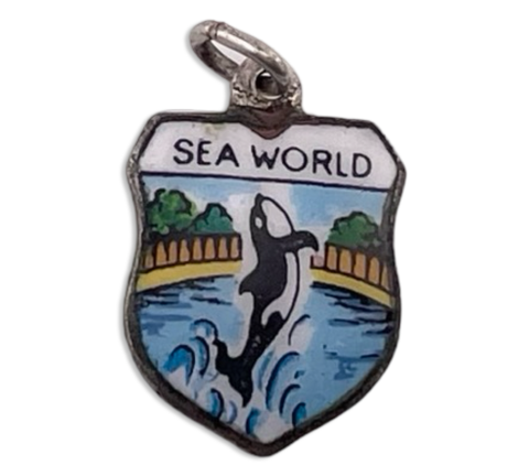 800 silver Sea World pendant