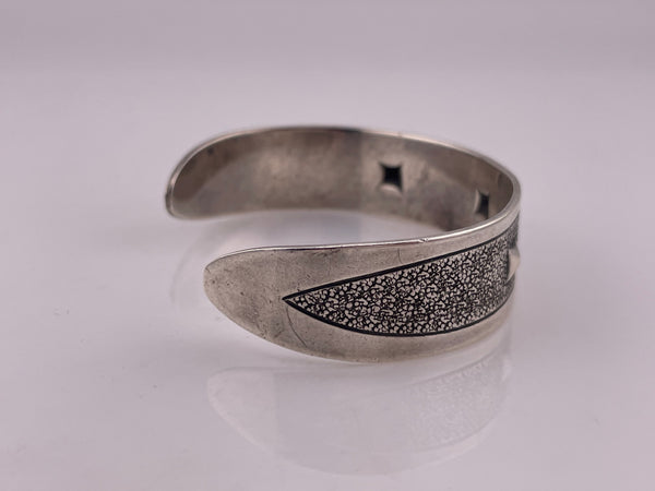 sterling silver stoneless textured cuff bracelet