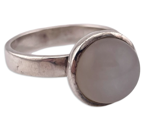 size 9.25 sterling silver cat's eye glass ring