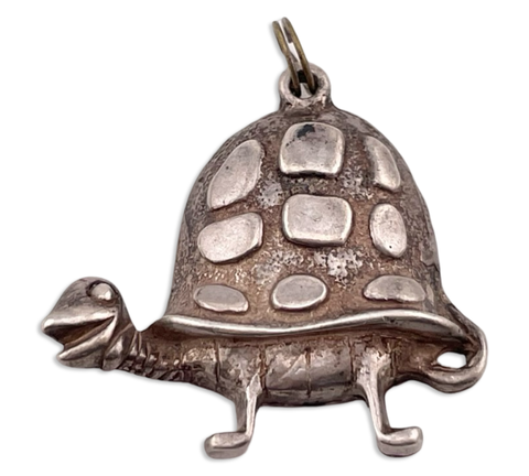 sterling silver turtle pendant